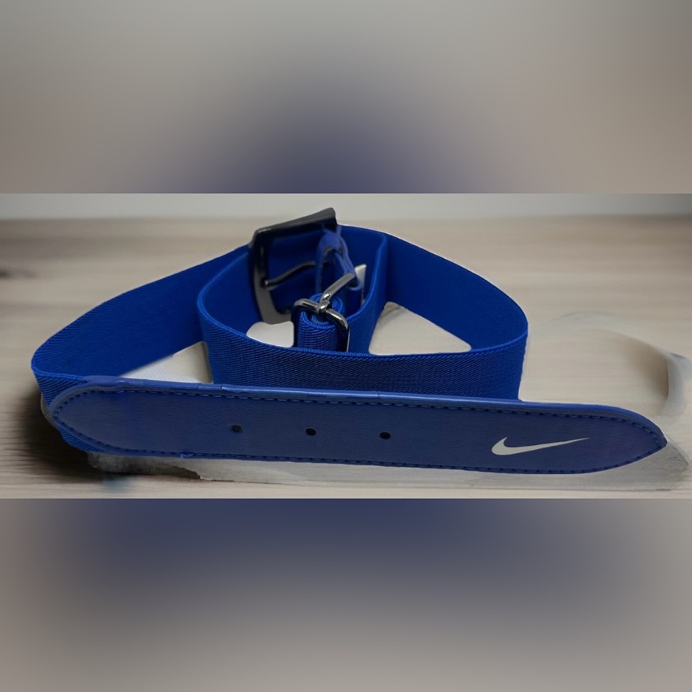 Nike Royal Blue Adjustable Stretch Men’s Golf Baseball Athletic Belt One Size